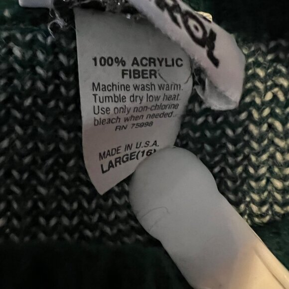 Boys Vintage Knit Sweater Size Large Fair Isle Green White USA Made Ground Contr - Picture 8 of 9